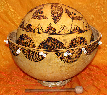 Djemb&eacute; Art Water Drum