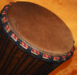 Bougarabou Trommel aus Mali Trommelfell