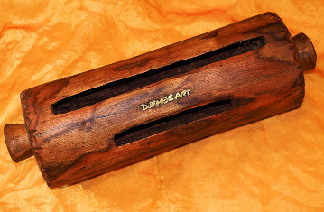 Krin Schlitz Trommel, Log Drum