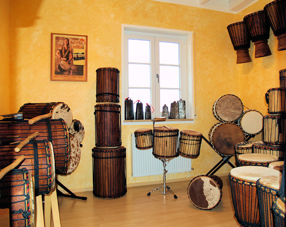 Djemb&eacute; Art Basstrommel Studio